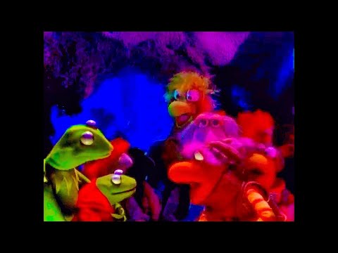 Muppet Songs: The Fraggles with Kermit and Robin - Pass It On | Upscaled