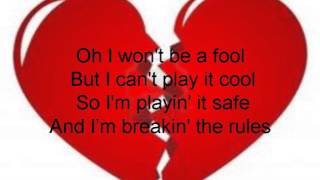 Hunter Hayes-Somebody&#39;s Heartbreak Lyric Video