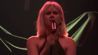 Broods - Freak Of Nature - live Manchester 2017