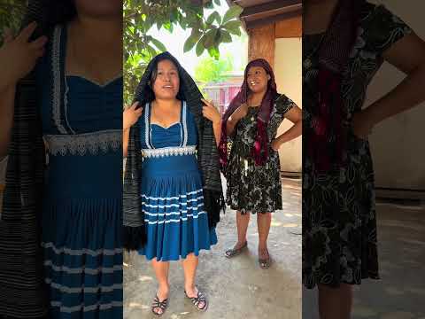 The rebozo in the village #traditionalfood @Erikalaoaxaqueña