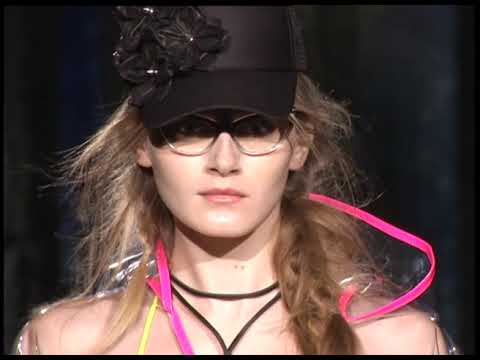DSQUARED2 SPRING SUMMER 2010 WOMEN'S FASHION SHOW