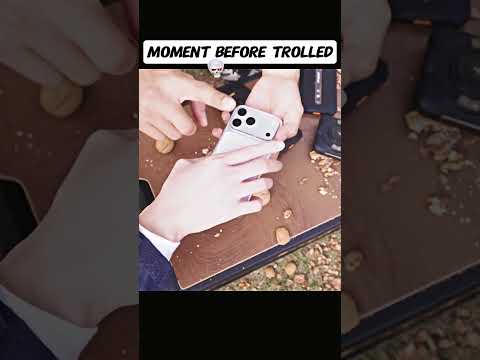 iPhone Got Trolled...💀#iPhoneTrolled #technewsiPhoneRoast