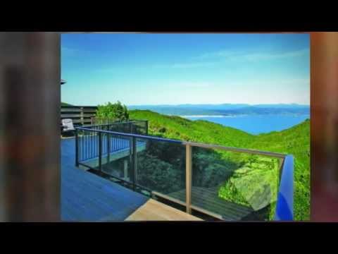 Family home with sea views in Newlands, Wellington