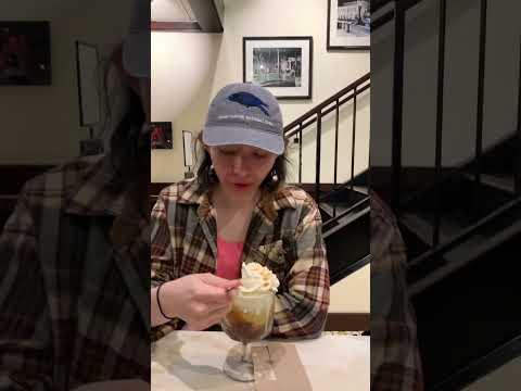 Ghirardelli Square | San Francisco, California, USA #shorts #ghirardellisquare #ghirardellisundaes