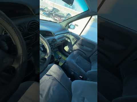 фото renault scenic  0