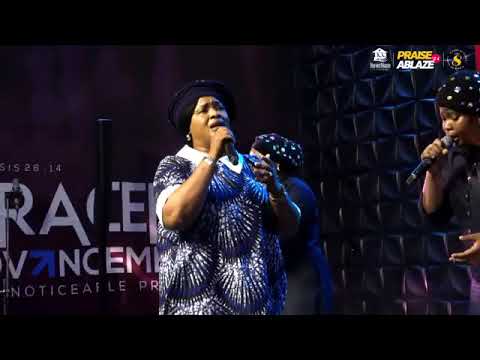 POWERFUL PRAISE MINISTRATION | PRAISE ABLAZE 2024 | HARVESTHOUSE CHRISTIAN CENTER | LILIAN NNEJI
