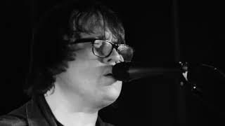 Robert Vincent - Heaven Knows - Live at Thornton Hough Village Club - 23rd Dec 2017