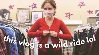 Thrifting for Halloween costumes + my INJURY 😩 | Vancouver vlog fall 2021 🎃