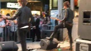 Short Stack - Drop Dead Gorgeous