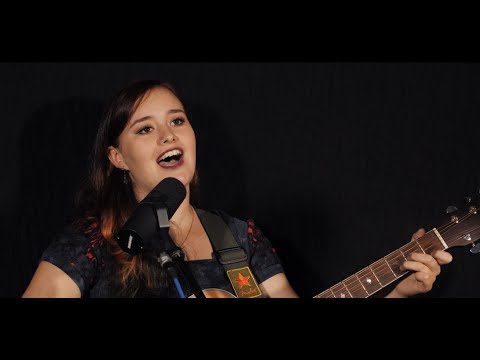 Clara Clasen - Black Widow (@Klein und Fein Konzerte)