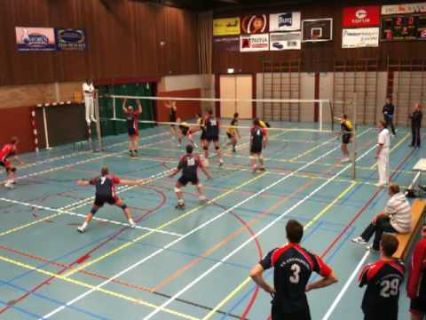 20091121 Croonenburg  H1 zonder te springen.MOV