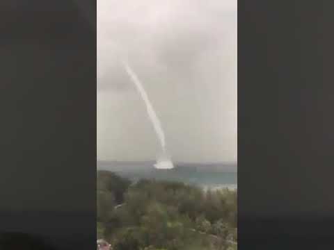 Uno strano e inquietante fenomeno naturale!