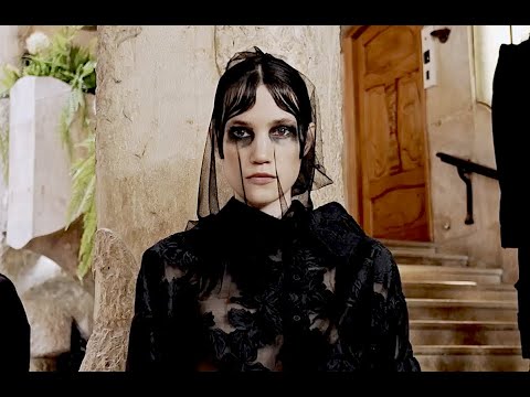 PAOLA MOLET Fall 2021 Barcelona - Fashion Channel