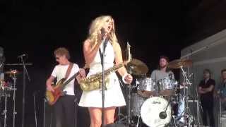 Candy Dulfer in het vondelpark 2015