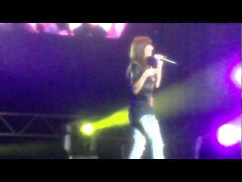 110113 G NA Take a bow