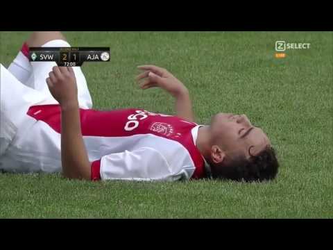Abdelhak Nouri zakt in elkaar - hartaanval Ajax - Werder Bremen 08 juli 2017
