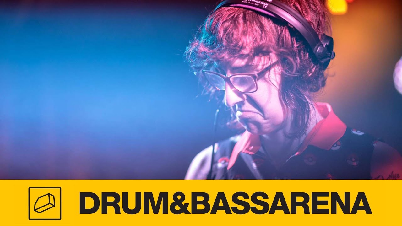 Paige Julia - Ease Your Mind