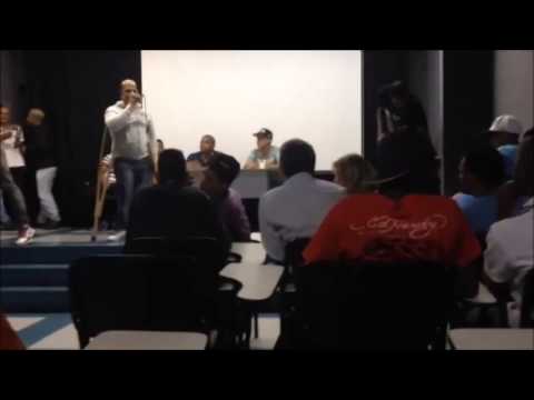 Mc Cadeirinha paz e amor na LIGA do FUNK