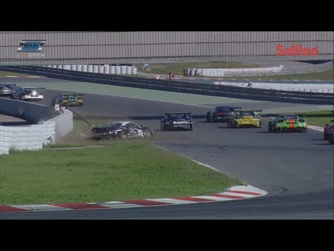 International GT Open 2017. Race 2 Circuit de Barcelona-Catalunya. Johnny Mowlem Crash