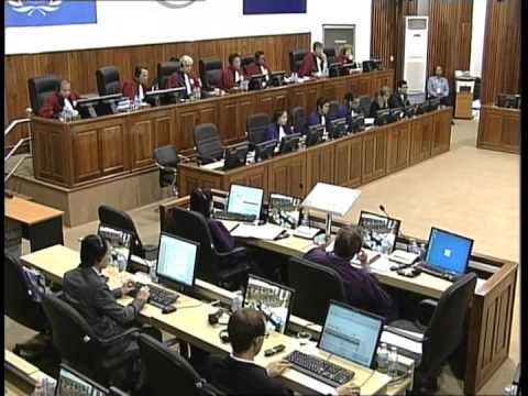 E1 195R 2013 05 22 S1 FL KH Pub