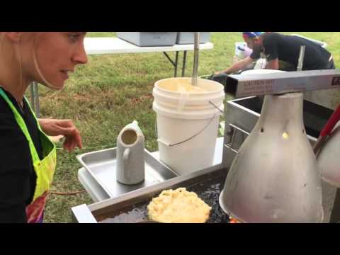 How to Cook a Funnel Cake