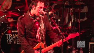 Three Days Grace - Riot (Live at the Edge)