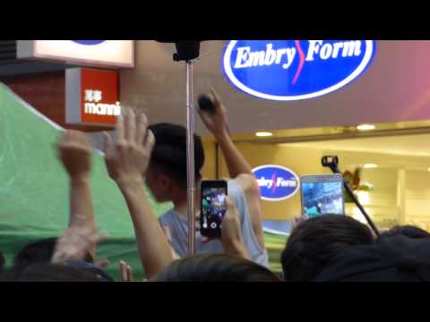 Supper Moment 2015 0823 - Street Live Performance in Mongkok Pt. 2 - P1010970