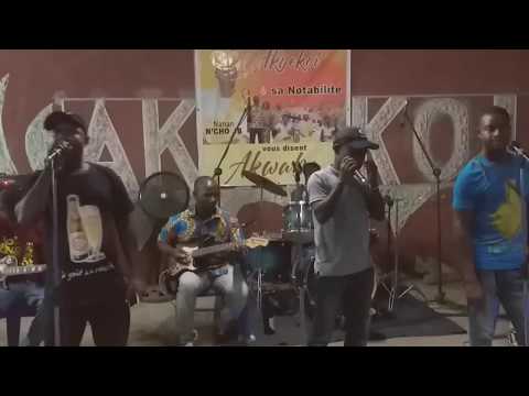 Dimanche A Akyékoi Avec Adolphe De Bronze