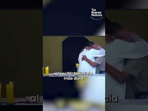 El abrazo que detuvo una misa y conmovió al mundo