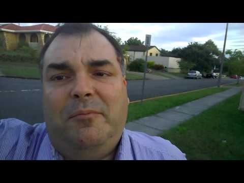 ARCHIE UNEMPLOYED VLOG # 3 - Free lunch with a great fan