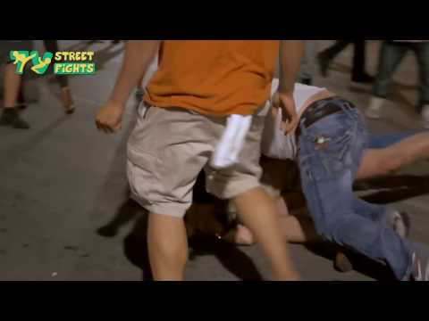 download lagu mp3 mp4 Amazing Street Fights, download lagu Amazing Street Fights gratis, unduh video klip Amazing Street Fights