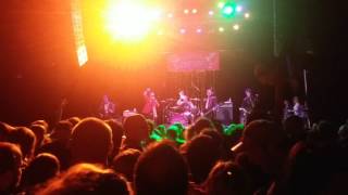 Sweet Caroline, Me First and the Gimme Gimmes