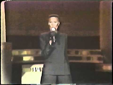 Grace Jones - Breakdown (live on Solid Gold)