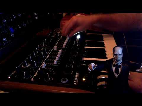 Arturia Minibrute 2 - Creating a Duo Bass