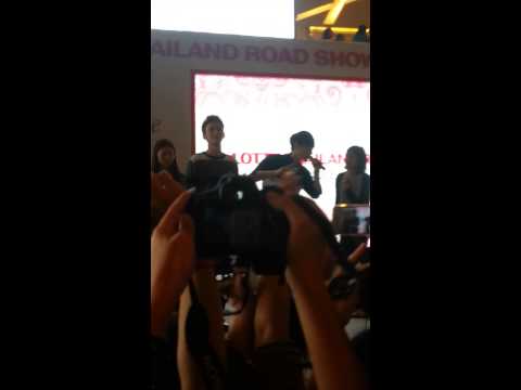 140927 Happy Birthday Lay Chen @Lotte Thailand