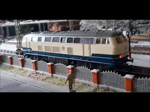 2023-10-08 - Umbau BR216 (Märklin 3374)