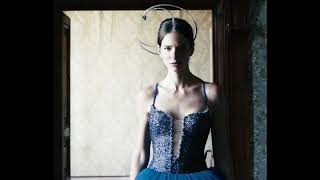 abito da sposa blu by Emiliano Bengasi