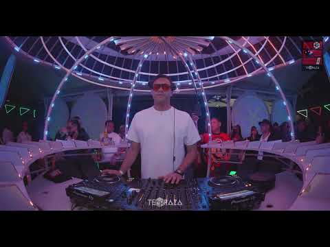 VÍCTOR LUCIANO / UNCUT SESSIONS 4K / TECHRAZA