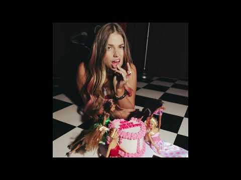 Roxy Dekker - Loser (Official Audio)