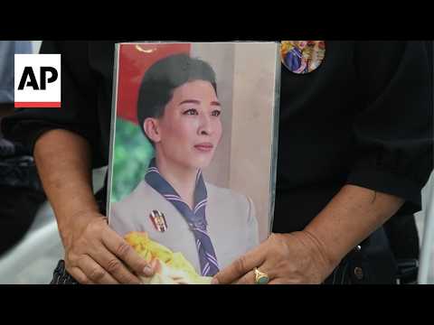Mourners gather outside Bangkok hospital where Princess Bajrakitiyabha died