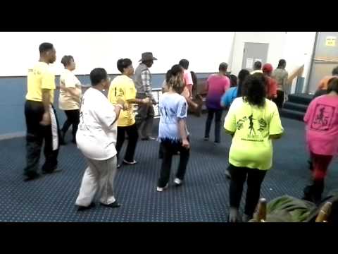 Line Dance D & M Stroll