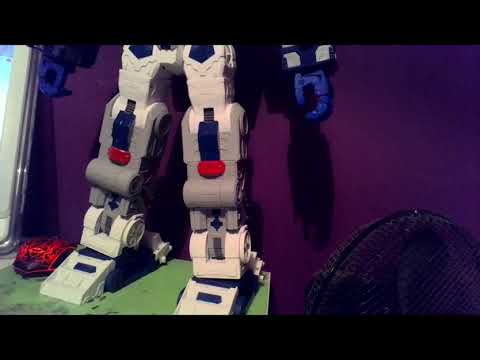 Transformers Legacy Metroplex. A Figure So Big He Needs 2 Videos!