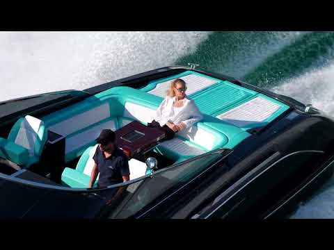 Luxury Yachts - Riva Cento is born: the open yacht that celebrates the Riva legend - Ferretti Group