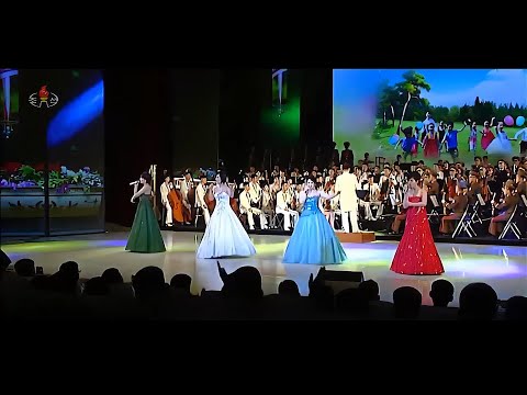 Ensemble of the State Affairs Commission - Medley of Nostalgic Songs 'Loving' (노래련곡 - 사랑하노라)