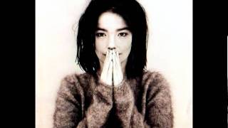 Björk - Big Time Sensuality - Debut