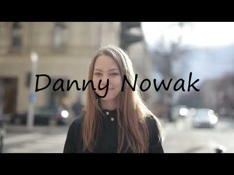 How to pronounce Danny Nowak in English?