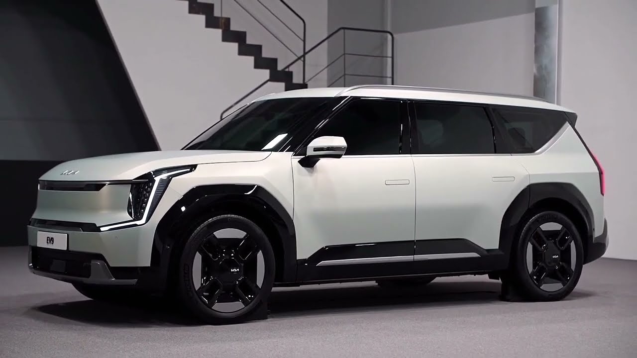 SUV thuần điện cỡ lớn Kia EV9 2024 ra mắt với ngoại hình "miễn chê"