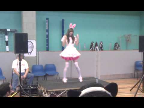 Beckii Cruel dancing to Bouken Desho Desho