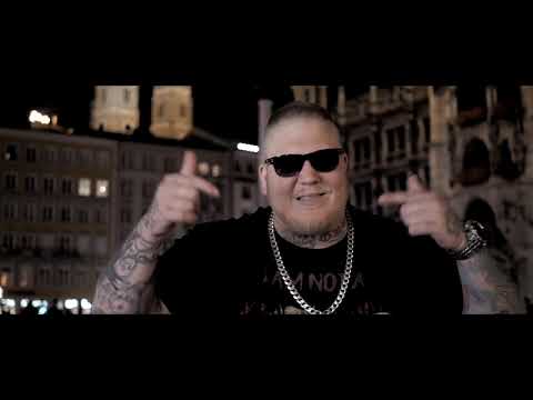 Moloss19 - In Bar bitte (München Rap) {Deutscher Ausländer} {official full HD video}