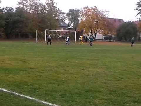 LKS Palczowice-Górnik Brzeszcze - nieuznany gol.mp4